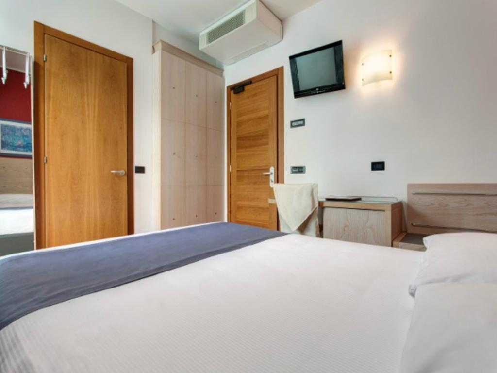 Victoria Frontemare Beach & Spa Hotel Jesolo Екстер'єр фото