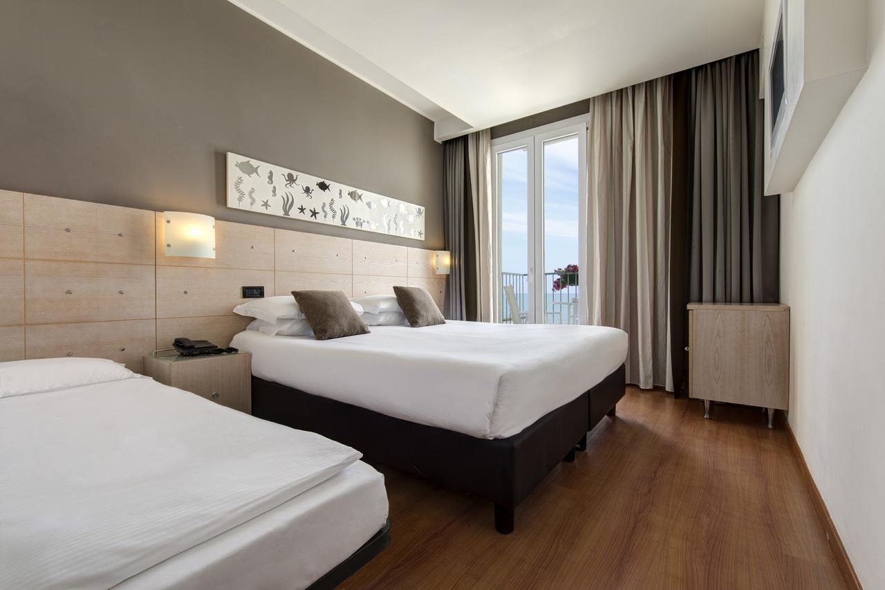 Victoria Frontemare Beach & Spa Hotel Jesolo Екстер'єр фото